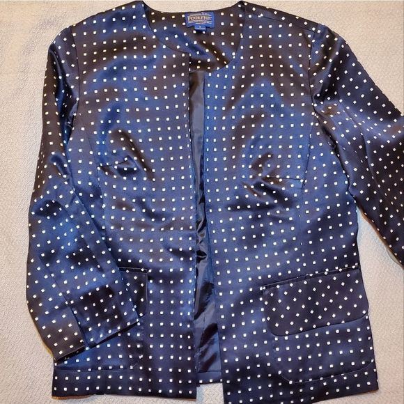 Pendleton Jackets & Blazers - PENDLETON Blue Blazer with White Square Dots Size 6